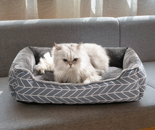 HKM-1473853 Cozy Four Seasons Doghouse with Summer Mat and Ham Sausage Accessories