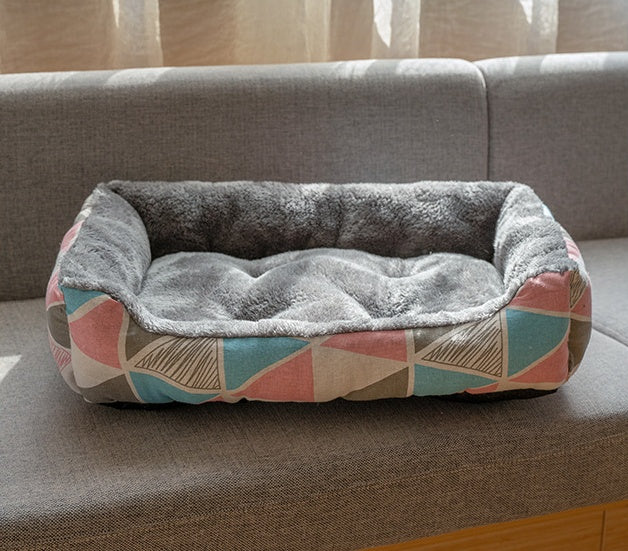 HKM-1473853 Cozy Four Seasons Doghouse with Summer Mat and Ham Sausage Accessories