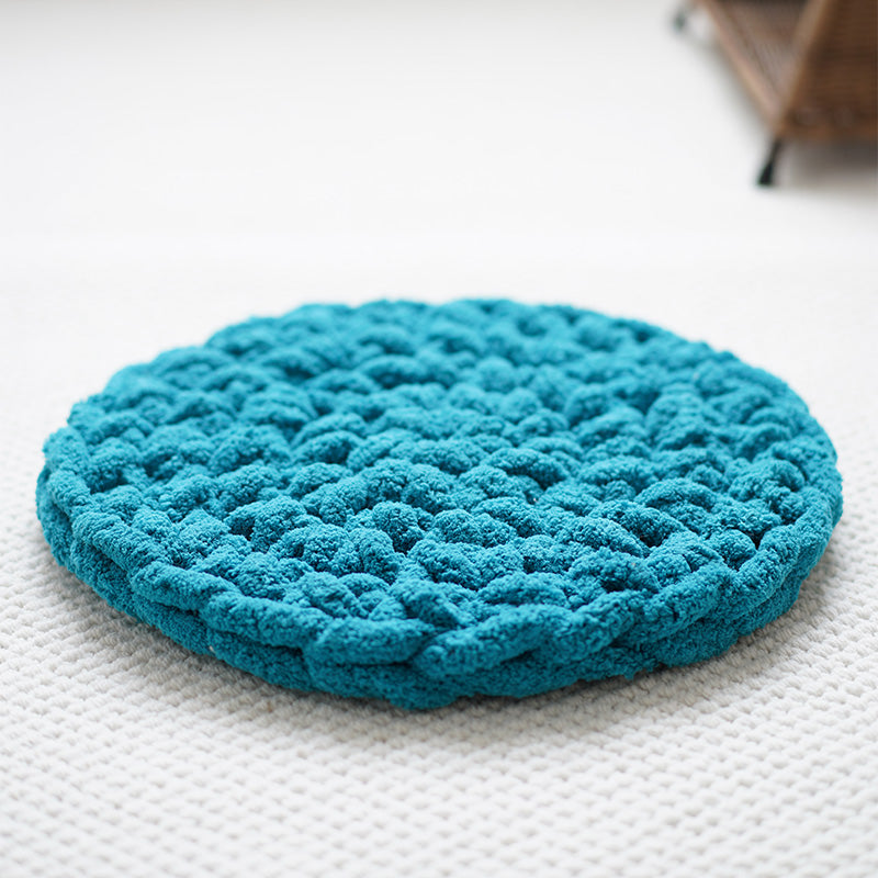 HKM-1564221 Hand-Woven Thermal Chenille Pet Mat for Dogs and Cats - Soft Wool Nest Mattress