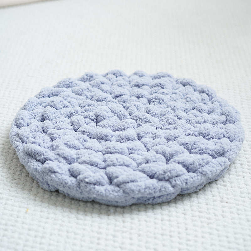 HKM-1564221 Hand-Woven Thermal Chenille Pet Mat for Dogs and Cats - Soft Wool Nest Mattress