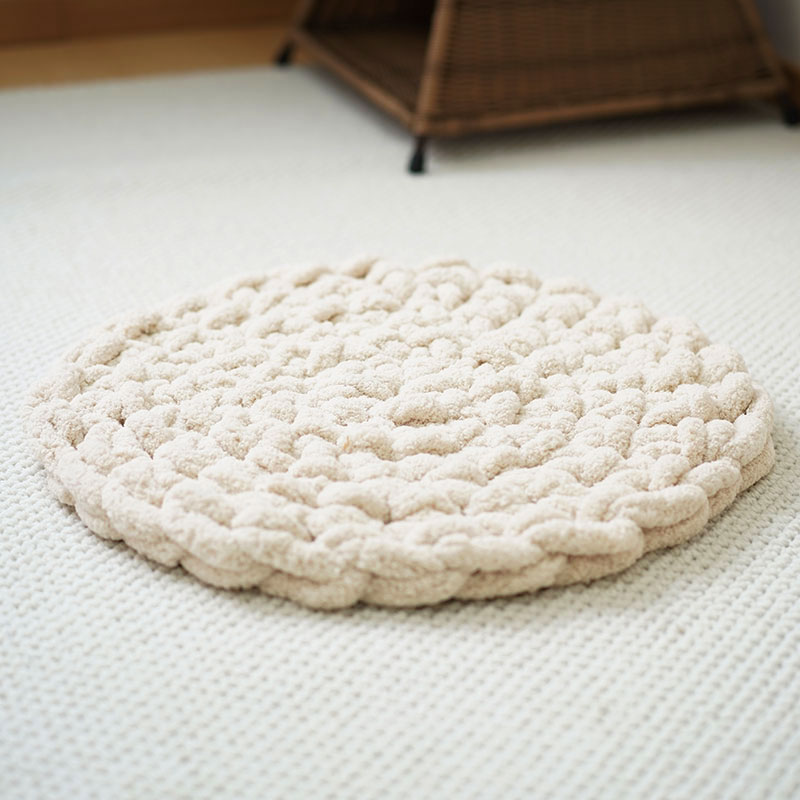 HKM-1564221 Hand-Woven Thermal Chenille Pet Mat for Dogs and Cats - Soft Wool Nest Mattress