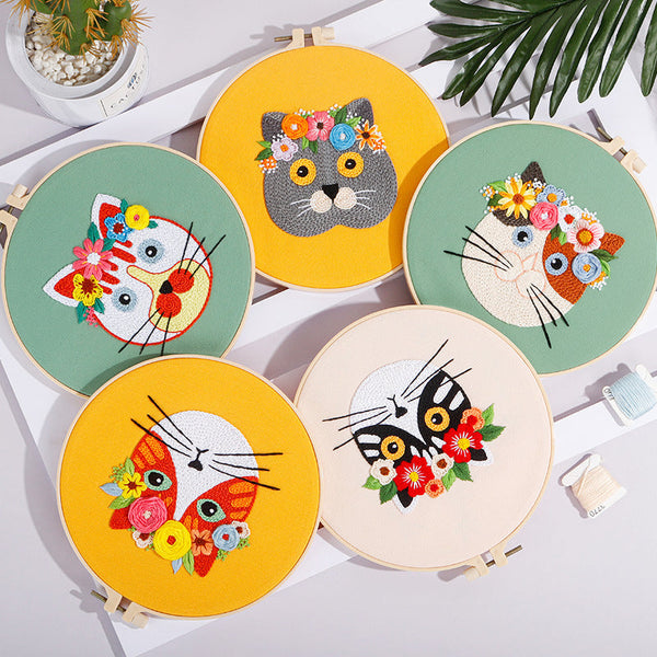 HKM-158035 DIY Handmade Embroidery Kit - European Abstract Cat Designs on Cotton Cloth