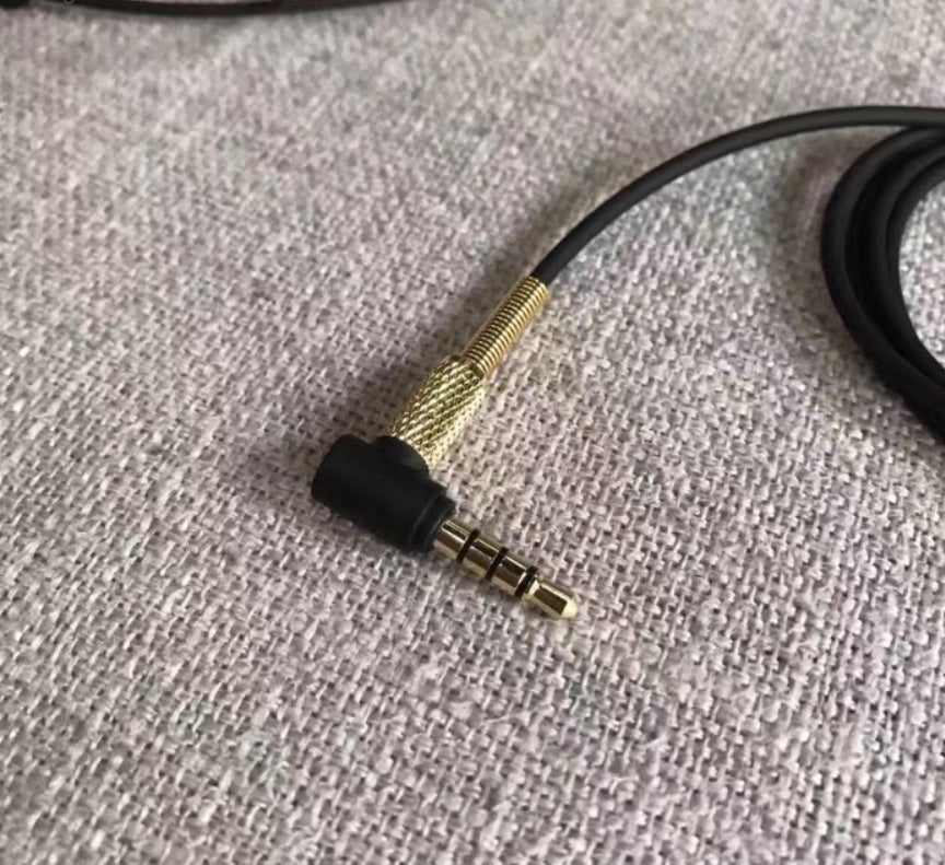 HKM-158227 Gold In-Ear Earplugs with L-Bend Plug Design