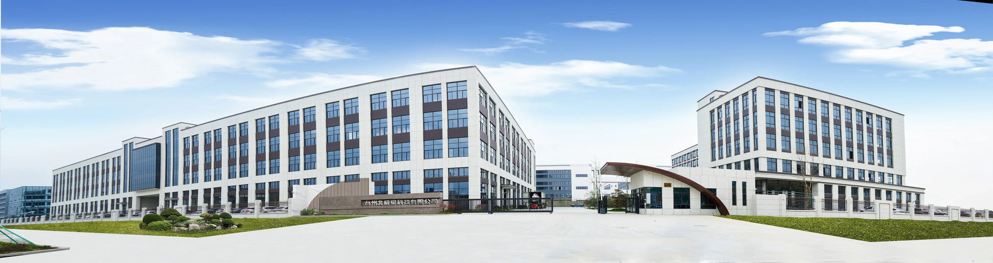 HKM-165139 Professional Garden Lawn Mower for Efficient Grass Cutting