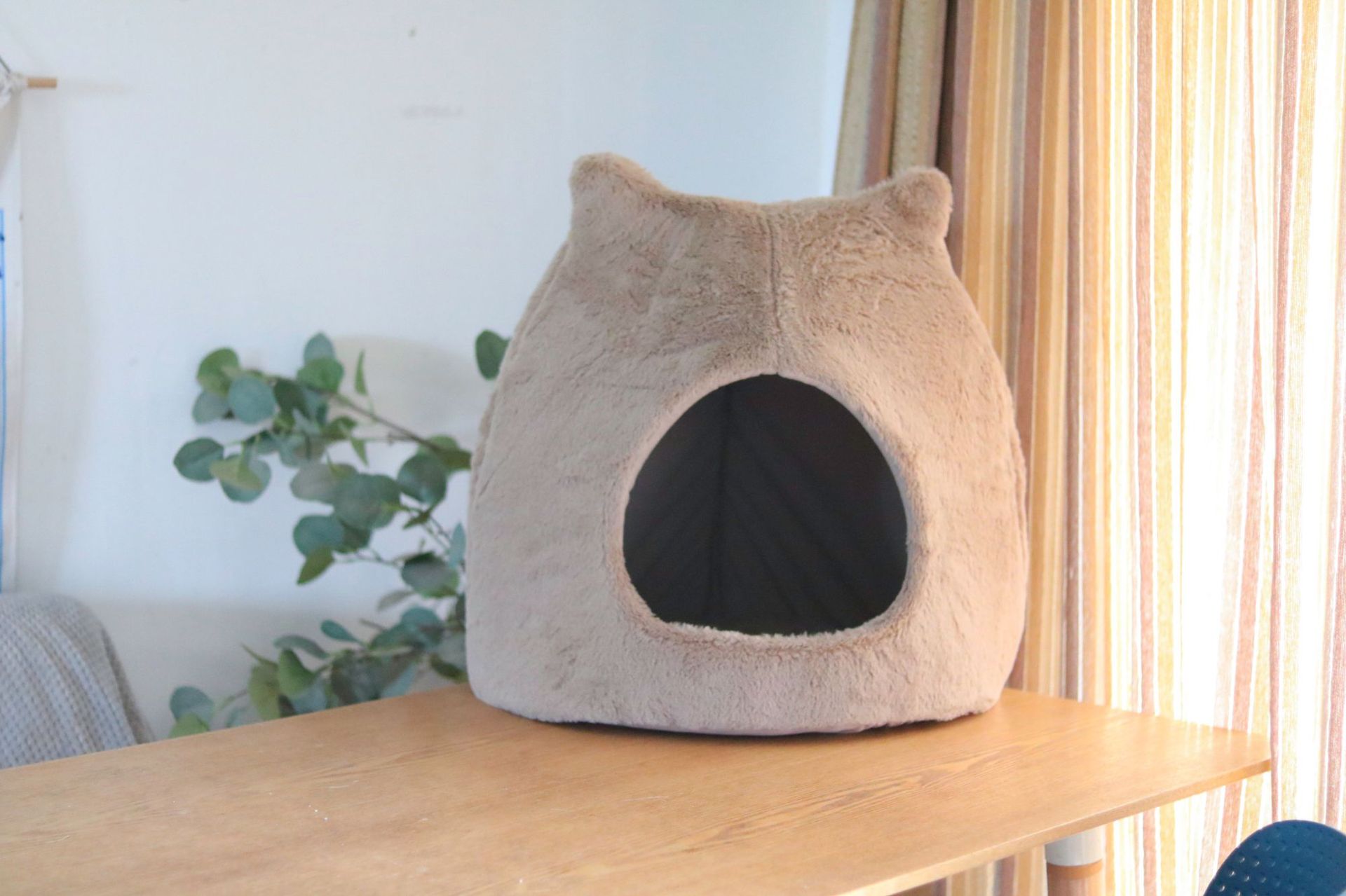 HKM-1658941 Cozy Cat Nest for Autumn and Winter ¨C Removable, Washable, Semi-Closed Design with Cat Ears, Universal for All Seasons