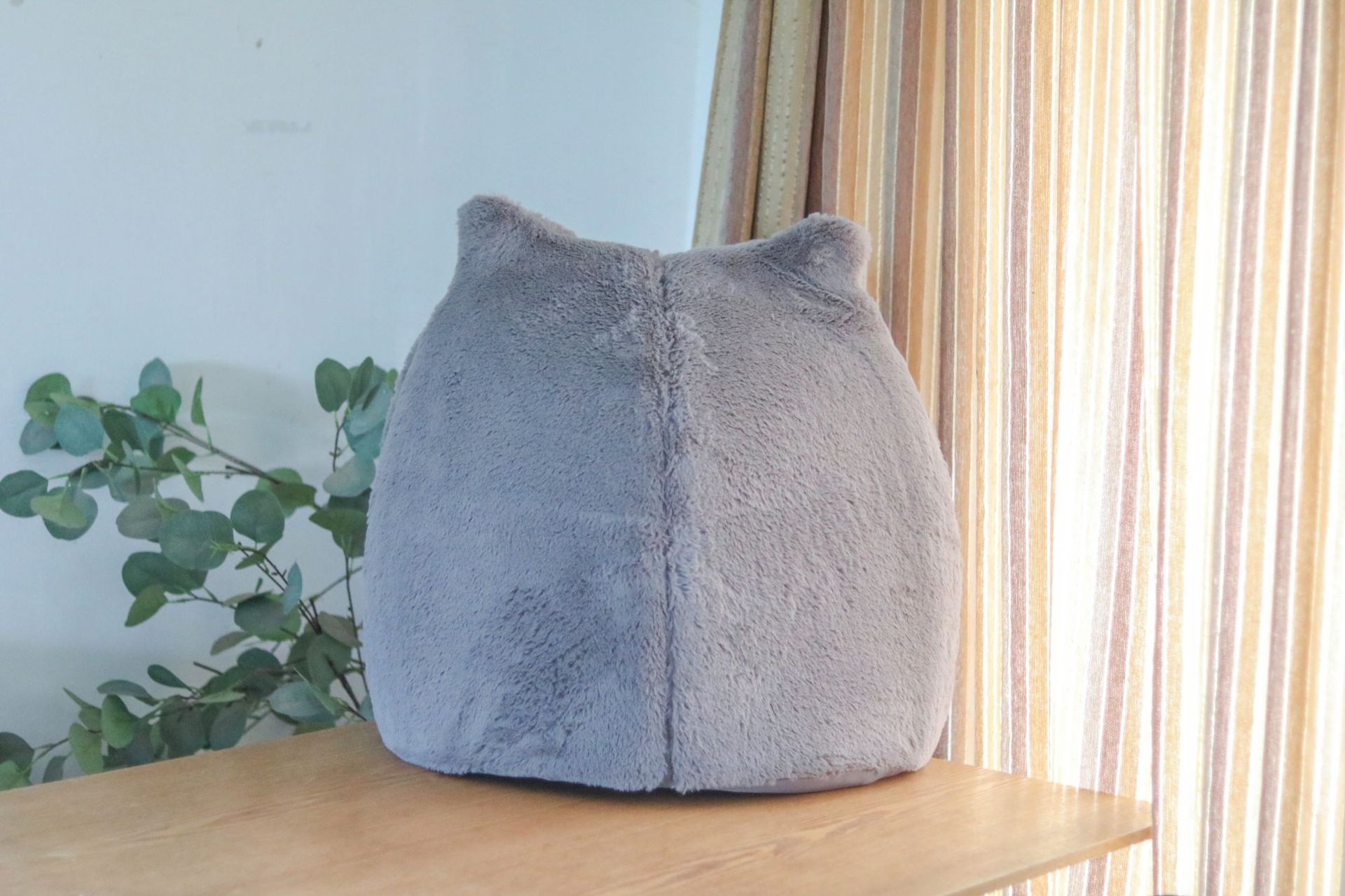 HKM-1658941 Cozy Cat Nest for Autumn and Winter ¨C Removable, Washable, Semi-Closed Design with Cat Ears, Universal for All Seasons