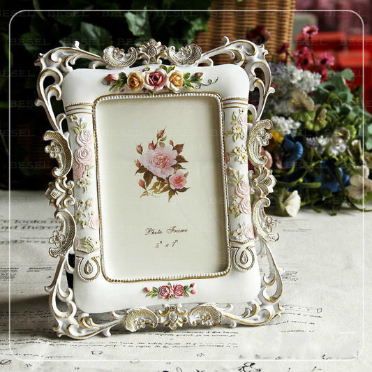 HKM-169171 Pastoral Style Diamond Frame in Resin - 6 Inch, Versatile Hanging for Horizontal or Vertical Display