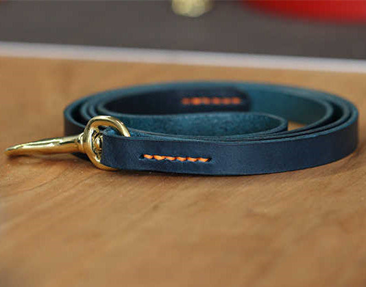 HKM-1702973 Leather Pet Traction Strap in Blue, Green, or Red - 1.2cm/1.8cm Width, 120cm Length, Suitable for Dogs Up to 35KG