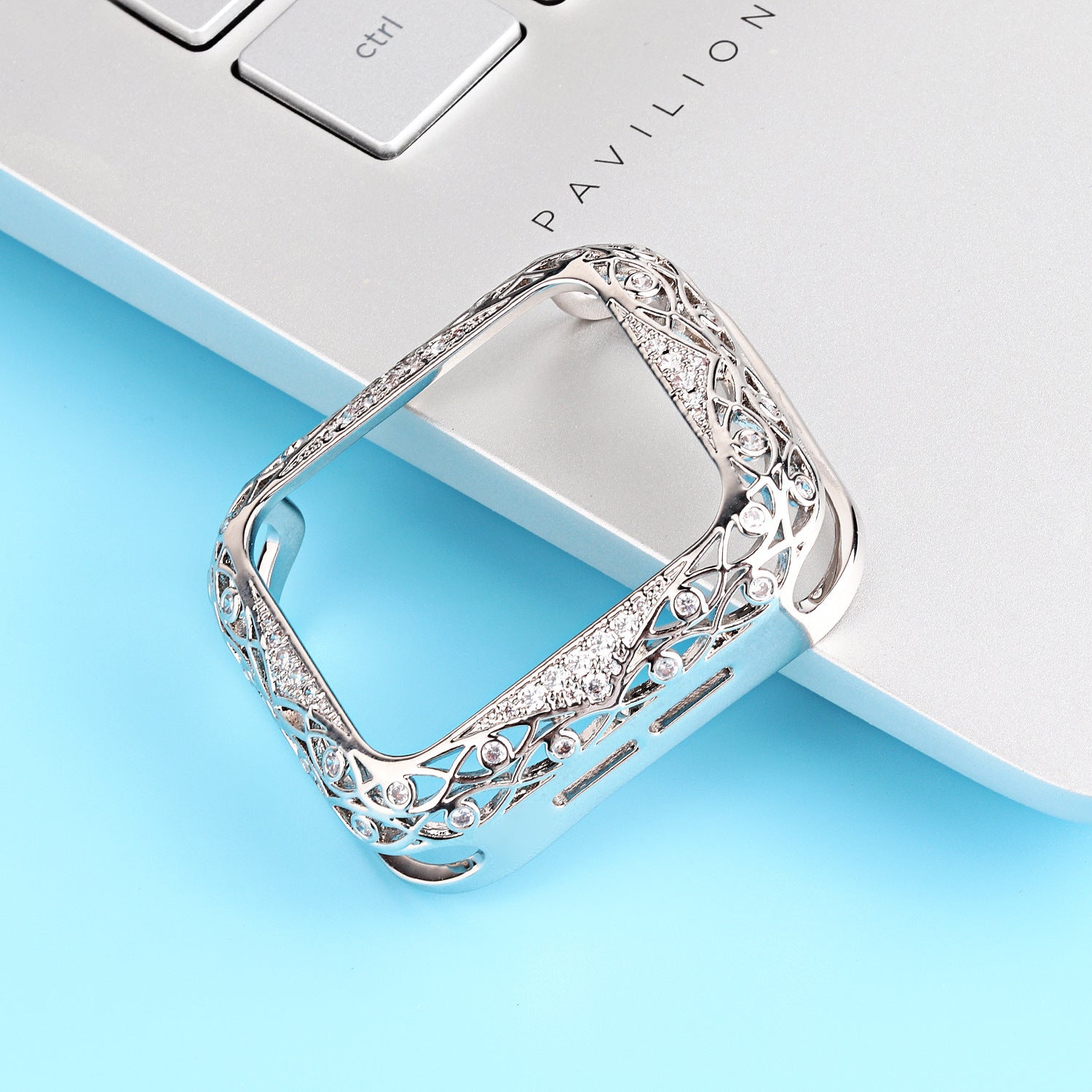 HKM-172883 Diamond-Studded Retro Hollow Metal Shell for Apple Watch 5 – Compatible with 38/40MM and 42/44MM Sizes