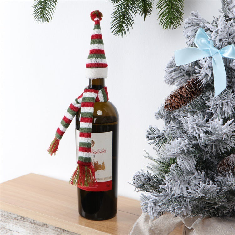 HKM-175123 Knitted Wool Wine Bottle Cover Set with Scarf and Hat Decor