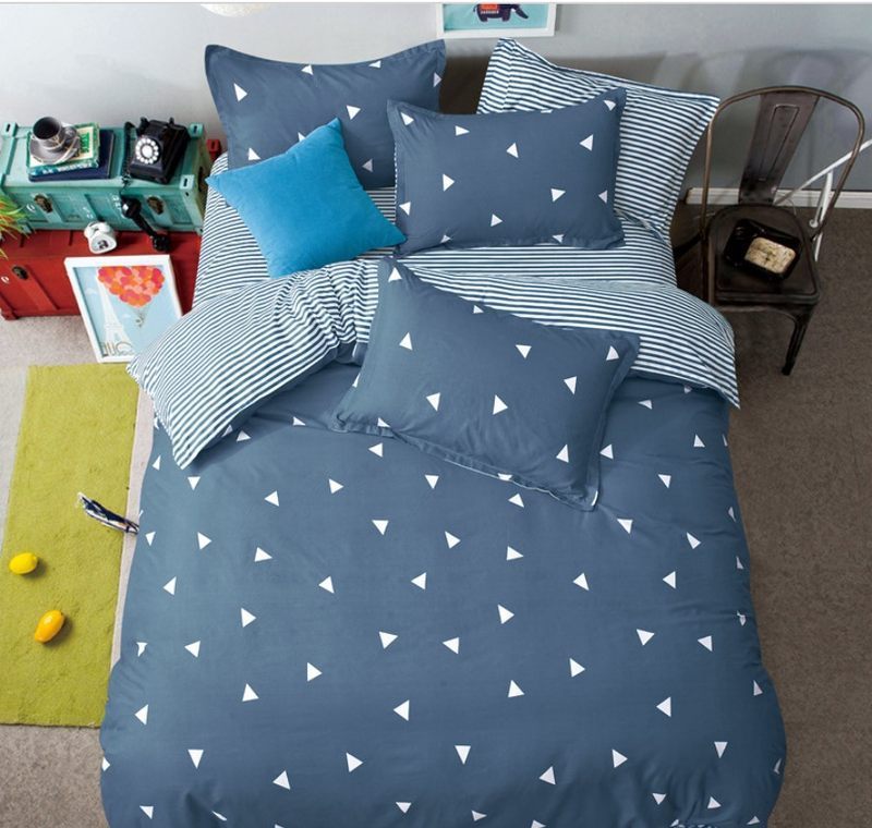 HKM-179923 4-Piece Geometric Diamond Velvet Bedding Set with Sanded Finish