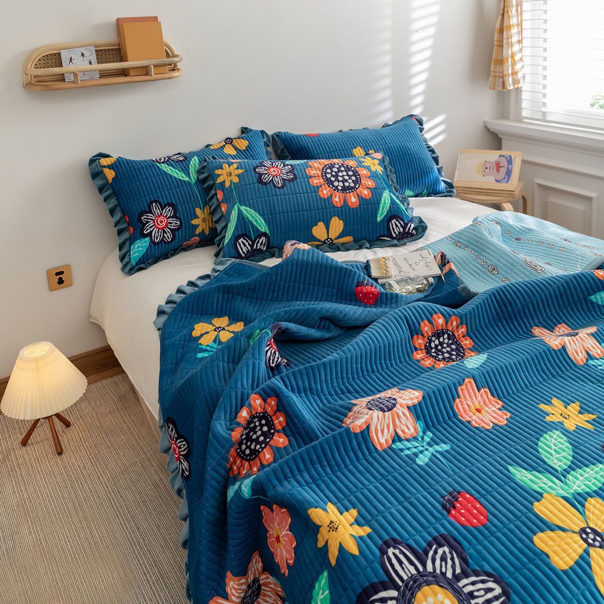 HKM-181587 Milk Fleece Non-Slip Double-Sided Warm Printed Bed Sheet with Pillowcases - Various Designs