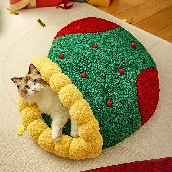 HKM-1964605 Christmas Style Deep Sleep Cat Nest with Lamb Wool and Oxford Fabric Tunnel – Available in Two Sizes