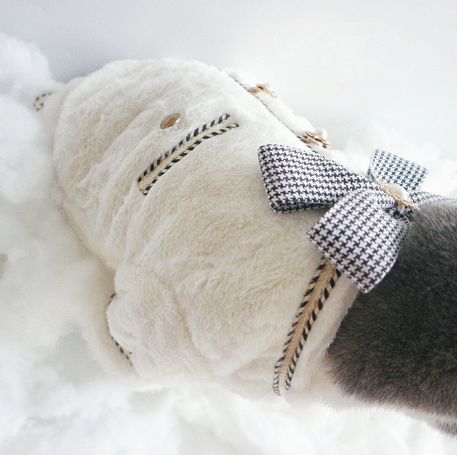 HKM-1994685 Houndstooth Plush Jacket with Scarf for Small Dogs and Cats in Autumn and Winter