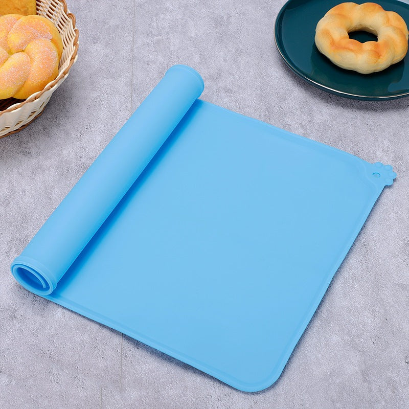 HKM-2044221 Silicone Pet Food Mat with Holes for Dogs and Cats - 47 x 30 CM, Easy to Clean and Prevents Water Leakage