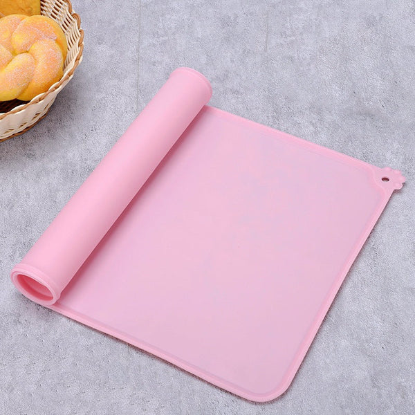 HKM-2044221 Silicone Pet Food Mat with Holes for Dogs and Cats - 47 x 30 CM, Easy to Clean and Prevents Water Leakage