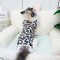 HKM-2075709 Breathable Cat Surgical Gown in Leopard Print - Comfortable Sterilization Clothing for Female Cats