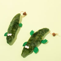 HKM-2105405 Durable Plush Alligator Catnip Toy with Peppermint Scent for Oral Care and Stress Relief