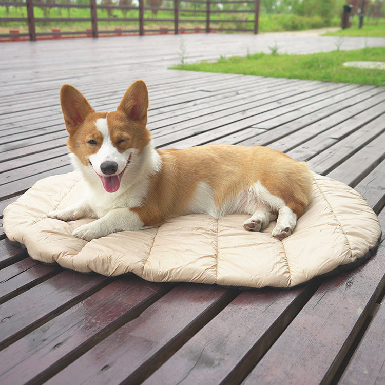 HKM-2121277 Waterproof Lightweight Pet Travel Pad with Storage Bag ¨C Available in Two Sizes