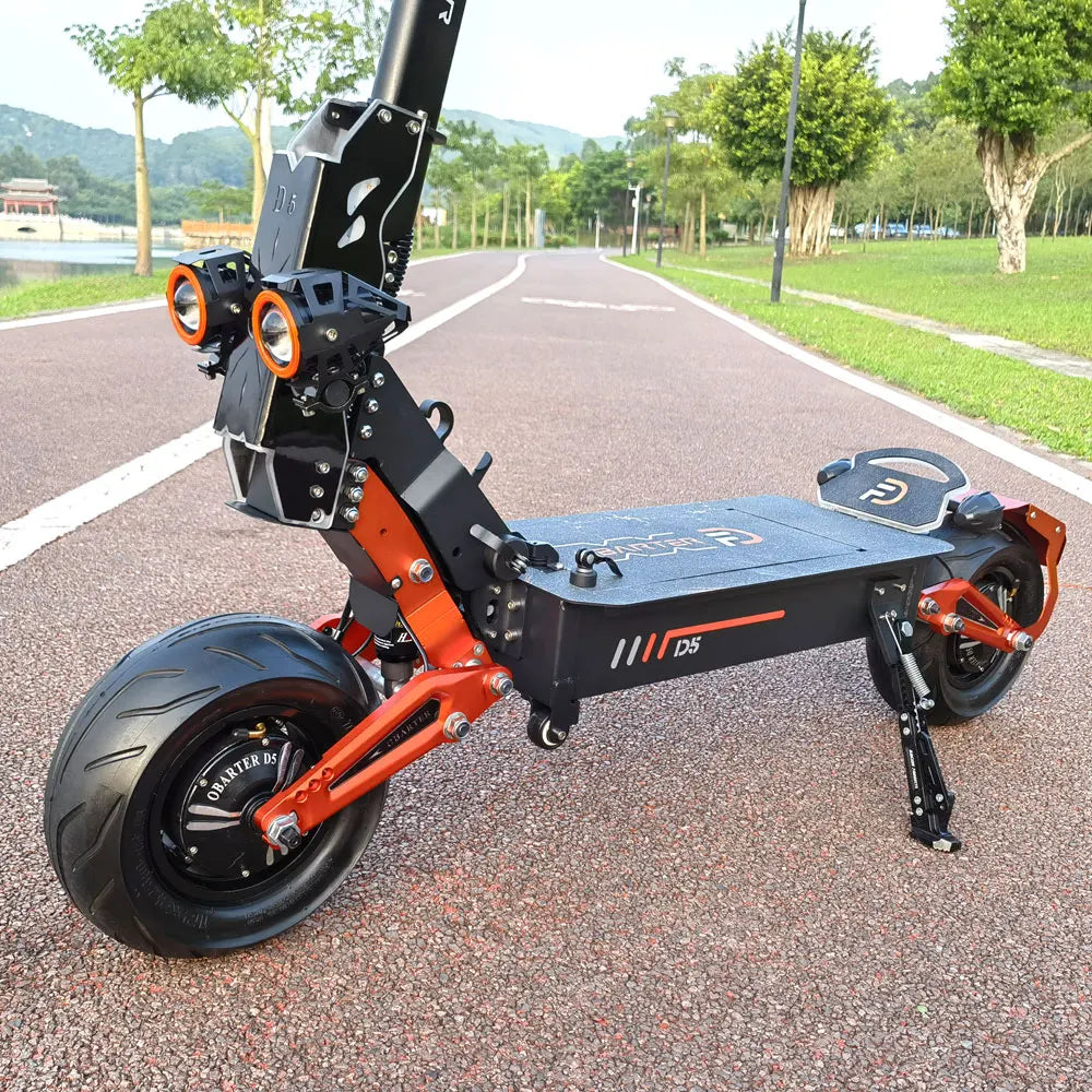 HKM-212243 5000W Dual Motor Electric Scooter, 12-Inch Tires, 60-120km Range, 60-70km/h Speed