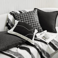 HKM-213587 Modern Black and White Cotton Hemp Woven Pillowcase for Living Room Decor