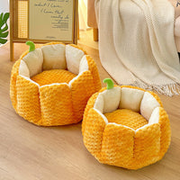 HKM-2146493 Cozy Pumpkin-Themed Pet Nest for Fall and Winter – Warm Mat for Cats and Small Pets
