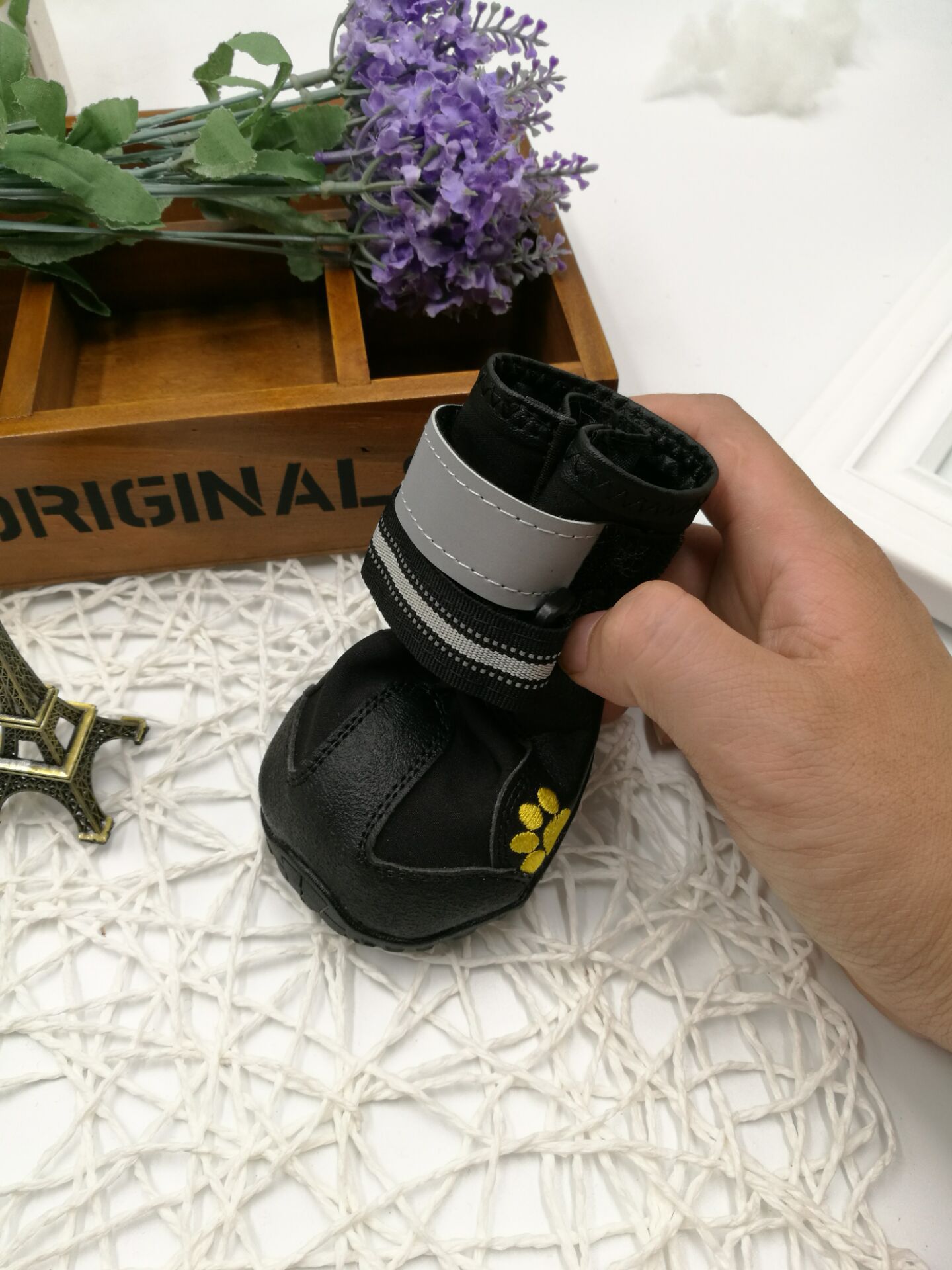 HKM-2203069 Waterproof Dog Shoes with Non-Slip Sole and Adjustable Strap for All Weather Conditions