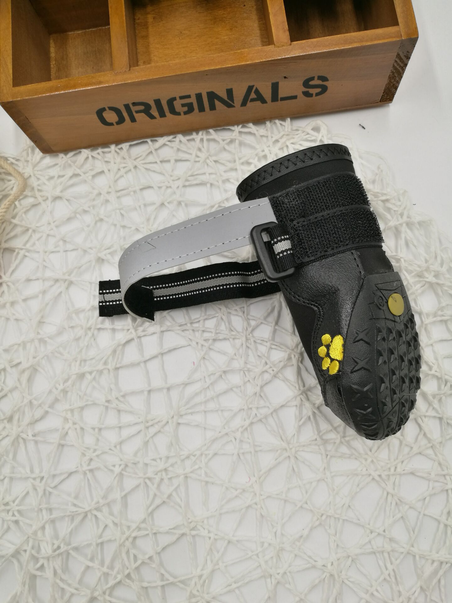 HKM-2203069 Waterproof Dog Shoes with Non-Slip Sole and Adjustable Strap for All Weather Conditions