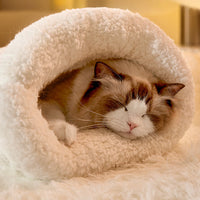 HKM-2248765 Cozy Cat Sleeping Bag with Bear Pattern - Soft Fleece & Supportive Cotton Fiber, 3D Entrance, and Machine Washable