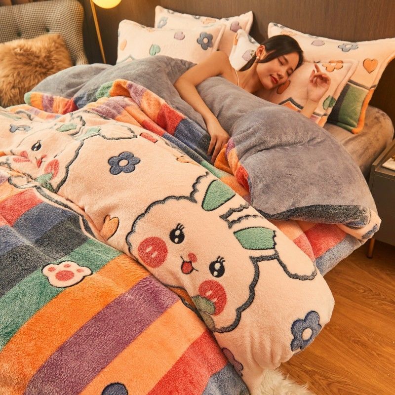 HKM-226707 Flannel Velvet Winter Bedding Set with Snowflake Design - Available in Multiple Sizes
