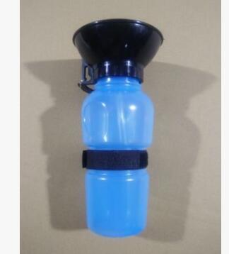 HKM-2267837 Portable Pet Drinking Cup ¨C Lightweight Water Bottle for Outdoor Use, 21.5cm - Ideal for Hydrating Pets on the Go