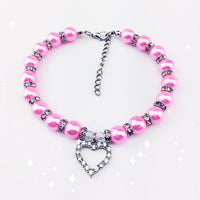 HKM-2285885 Elegant Imitation Pearl Pet Necklace with Alloy Pendant and Rhinestone Accents