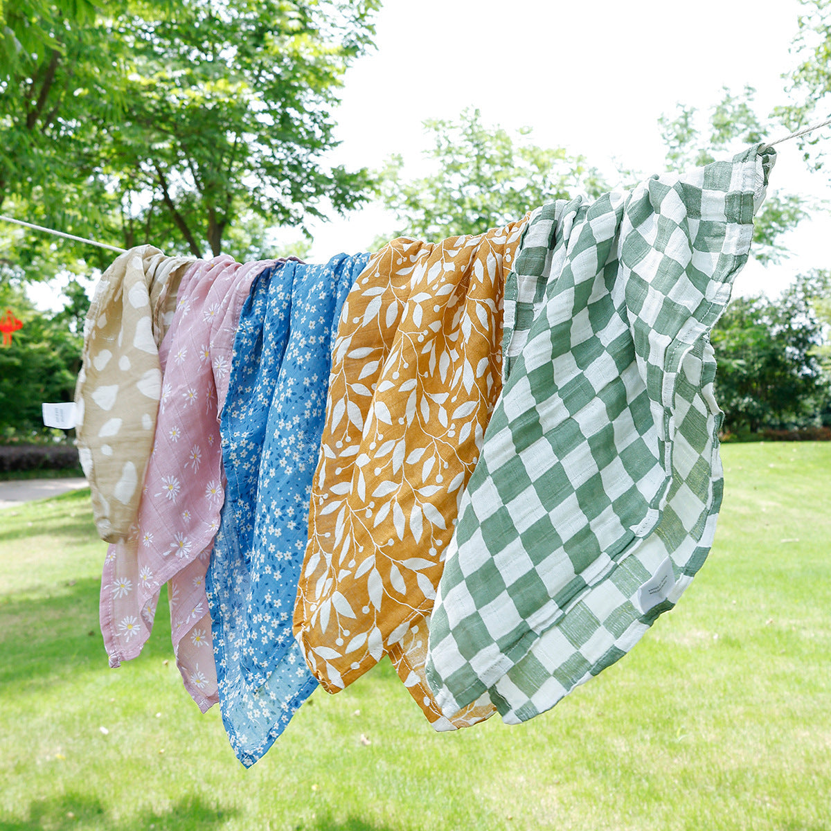 HKM-230739 Soft Cotton Gauze Saliva Towels for Babies - Sets of 5 in Various Patterns