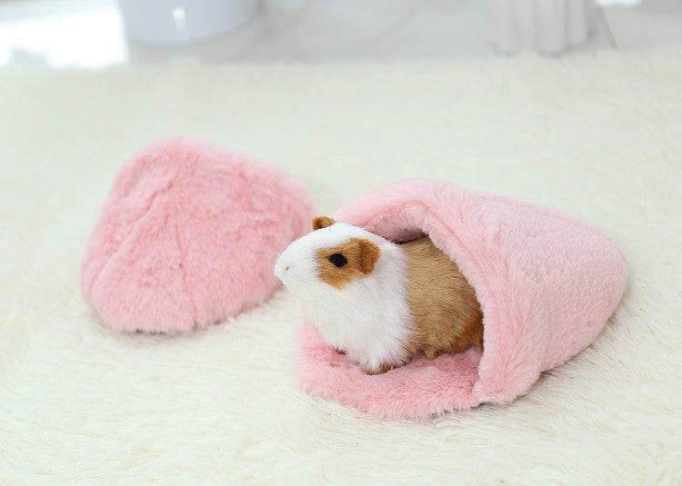 HKM-2331581 Small Pet Nest Cushion for Hamsters, Hedgehogs, Chinchillas, and Guinea Pigs - Soft Rabbit Velvet with Non-Slip Bottom