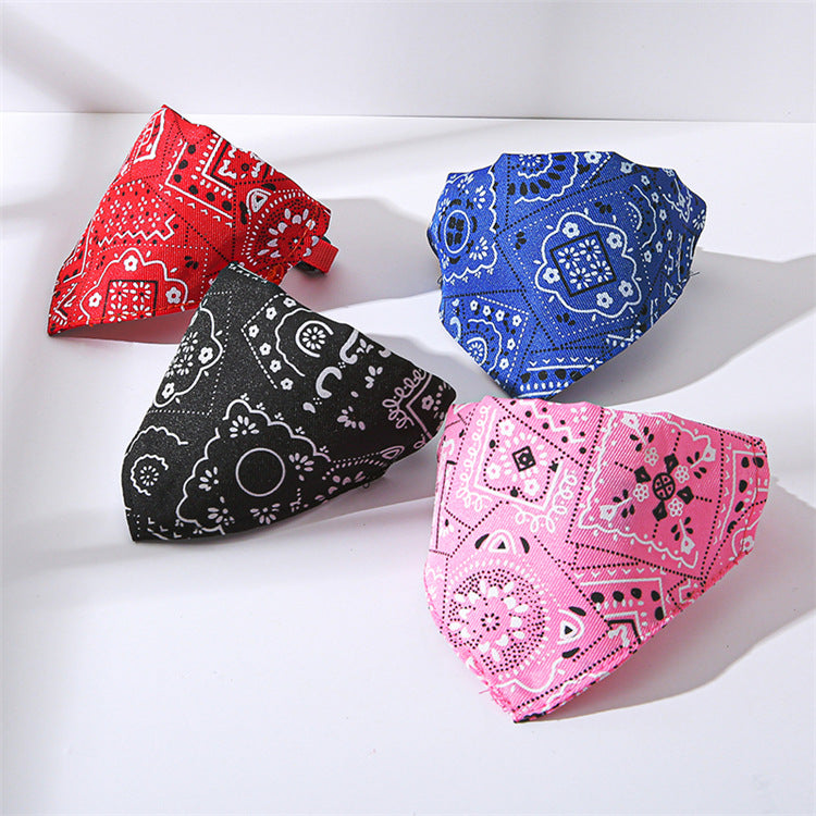 HKM-2350781 Adjustable Triangle Print Pet Collar in Red, Blue, Black, Pink for Stylish Comfort