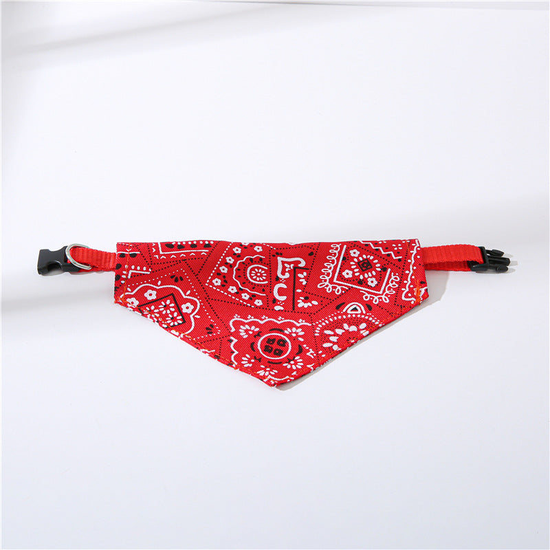 HKM-2350781 Adjustable Triangle Print Pet Collar in Red, Blue, Black, Pink for Stylish Comfort
