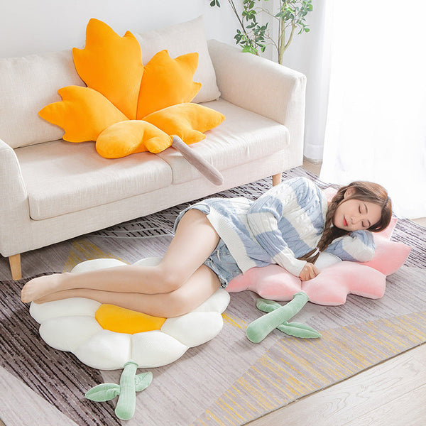 HKM-238355 Maple Leaf Shaped Down Cotton Cushion for Sofa and Chair - Soft Plush Pillow in Various Colors