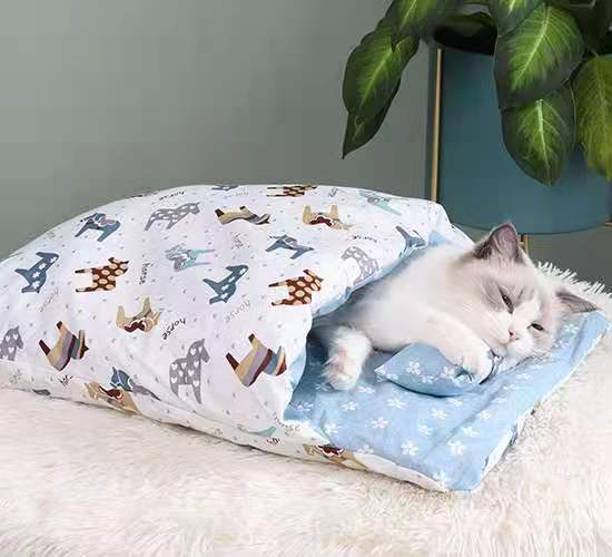 HKM-2408637 Warm Cat Sleeping Bag with Removable Cover - Semi-Closed Pet Nest for Autumn and Winter
