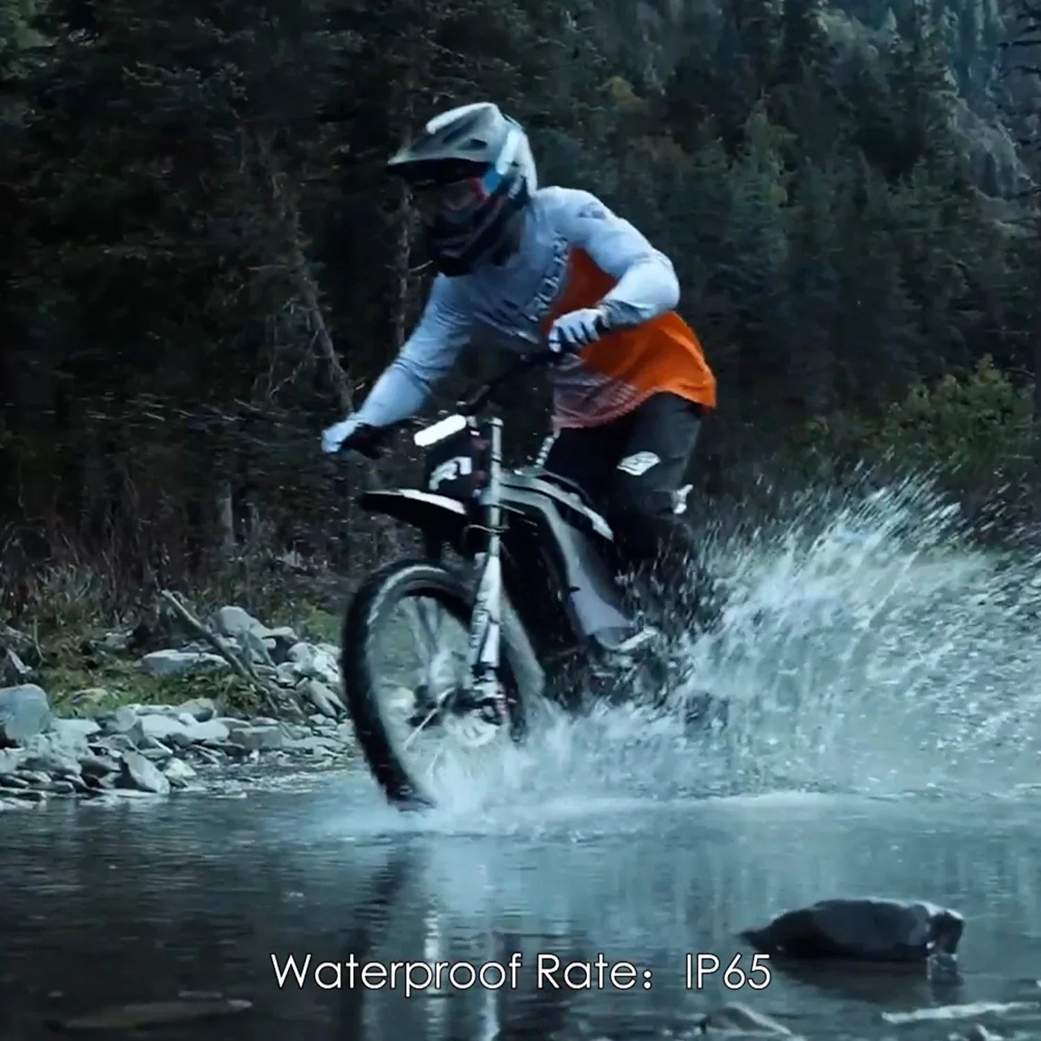 HKM-246675 R1 Off-Road Electric Bike, 8000W Motor, 72V, 100km/h, 150km Range, All-Terrain Performance