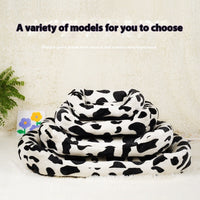 HKM-2478141 Cow Print Medium to Large Dog Pet Bed ¨C Comfortable Cloth Design for Your Furry Friend