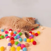 HKM-2504381 Interactive Cat Toy with Plush Ball Launcher and 20 Pom Pom Balls for Indoor Play