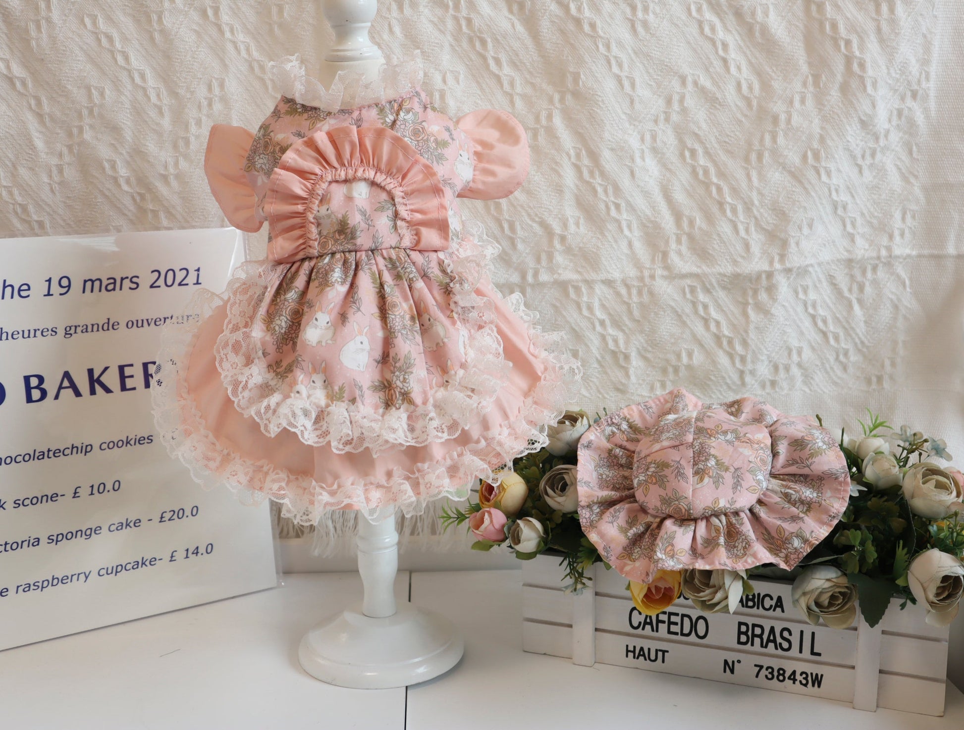 HKM-2518973 Pink Lace Dog Dress and Hat Set for Pets, Multiple Sizes Available