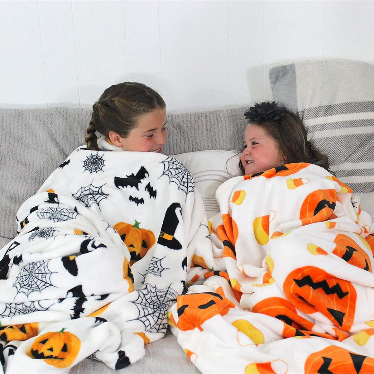 HKM-254035 Halloween Pumpkin Bat Flannel Blanket - Soft Polyester Fiber, Multiple Sizes Available