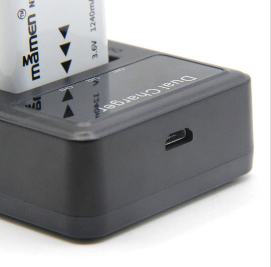 HKM-254099 Vertical USB Charger for Digital Camera - Three-Slot Design, Micro-USB Input, Compact and Efficient Charging Solution