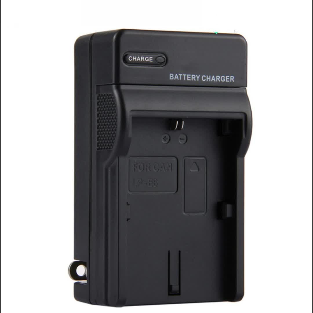 HKM-254099 Vertical USB Charger for Digital Camera - Three-Slot Design, Micro-USB Input, Compact and Efficient Charging Solution