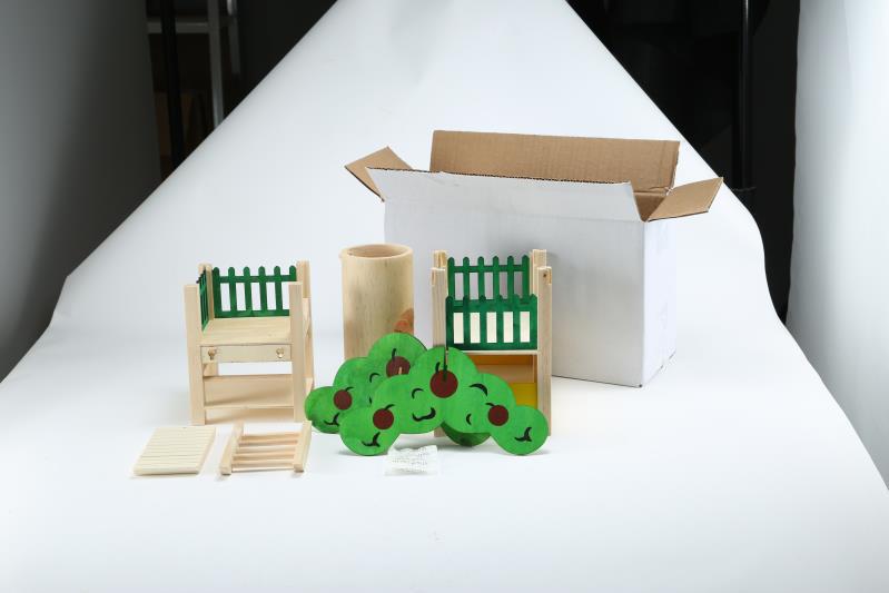 HKM-2542909 Wooden House Hamster Castle - Spacious Pet Playhouse for Small Animals
