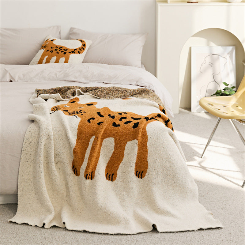 HKM-255187 Spotted Leopard Print Half Velvet Nap Blanket with Pillowcase Set