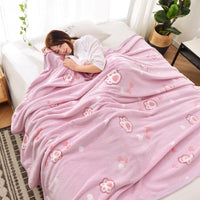 HKM-255507 Cozy Thin Fleece Blanket with Cute Claw Design for Winter – Multiple Sizes Available