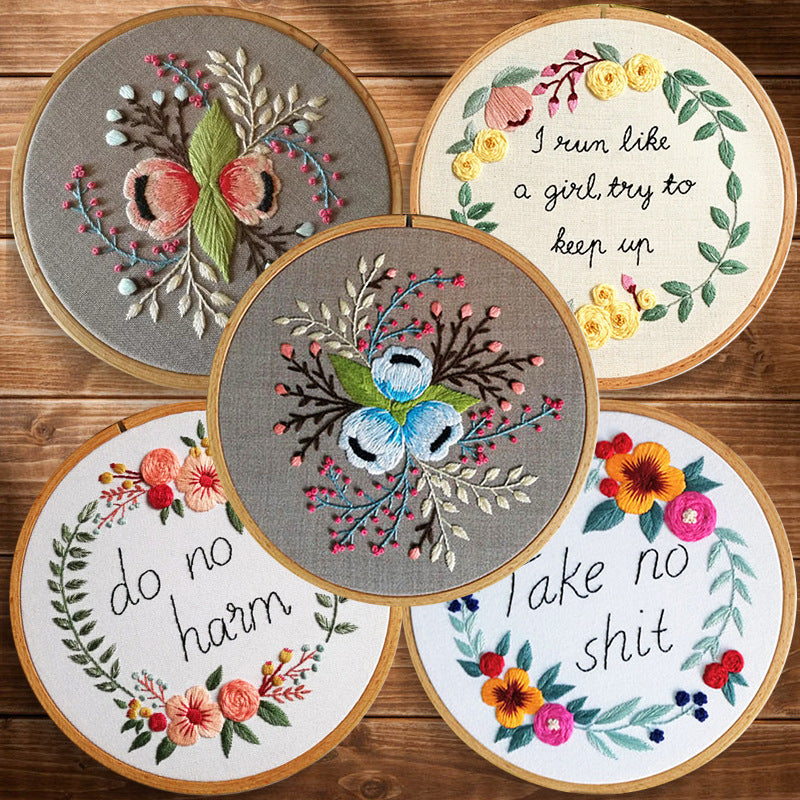 HKM-258643 Handmade Embroidery Kit for Decorative Wall Art - 15cm Bamboo Frame, Complete Accessories Included