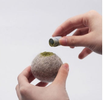 HKM-2600253 Cat Pure Wool Catnip Toy Capsules with Adjustable Mint Filling - Fun and Durable Play Balls